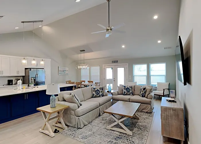 Laguna Breeze